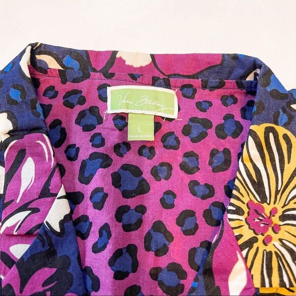 Vera Bradley African Violet Floral Button Down Top Size Large - Picture 3 of 7